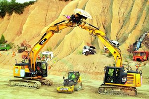 Tokio spektaklio tikrai dar nematėte: atkūrė Romeo ir Džiuljetą, bet su transporto priemonėmis