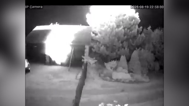 Lenkijoje užfiksavo nežinomo objekto sprogimą: liko didelis krateris, išdužo langai