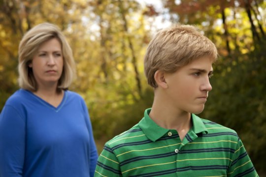 Kaip susitarti dėl paauglių grįžimo laiko vakarais? Pataria specialistė