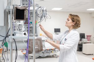 20 metų reanimacijoje dirbanti slaugytoja: žmogus dar šneka, bet matau požymius, kad neišgyvens