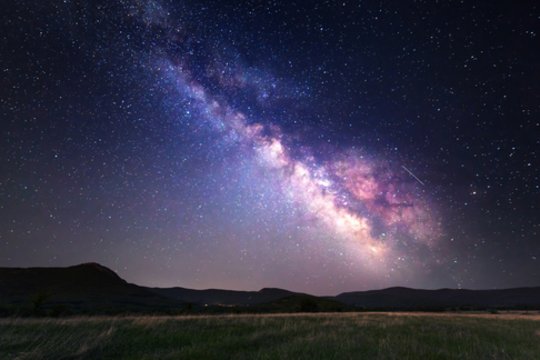 Šiąnakt patekės „juodasis mėnulis“ – štai ką tai reiškia