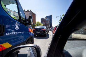 Technika pradės burgzti jau šią savaitę – vienoje Klaipėdos gatvių įrengs 100 parkavimo vietų