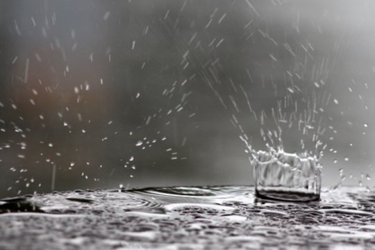 Mokslininkai įspėjo apie naują rūgščiojo lietaus rūšį: „Aptinkama visur ir gali kelti pavojų visai gyvybei“