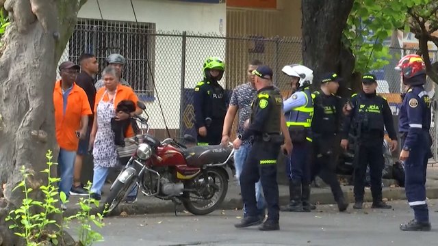 Kruvini išpuoliai Kolumbijoje pareikavo dešimčių aukų: gyventojai baiminasi, kad vėl įsisuks smurto spiralė