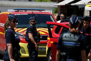 Po ginčo su vyru Prancūzijoje tragiškai žuvo 68-erių moteris: išlipo ir pareiškė, kad pati pareis namo