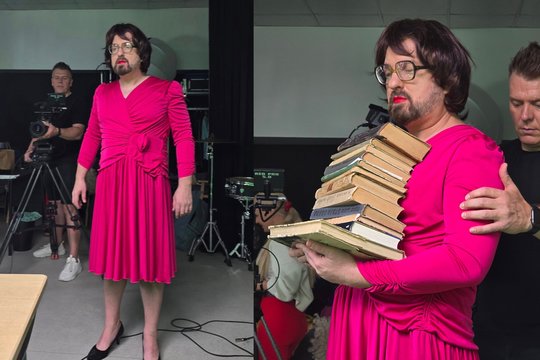 Paviešintos moterimi virtusio D. Zvonkaus nuotraukos sulaukė tūkstančių reakcijų: internautai neteko amo