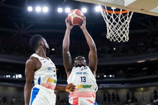 Pirmieji lietuvių varžovai „Eurobasket 2025“ įveikė estus