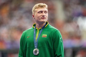 Laukia ir premija: paaiškėjo, kokia suma savo kišenę už pasirodymą Briuselyje papildys M. Alekna