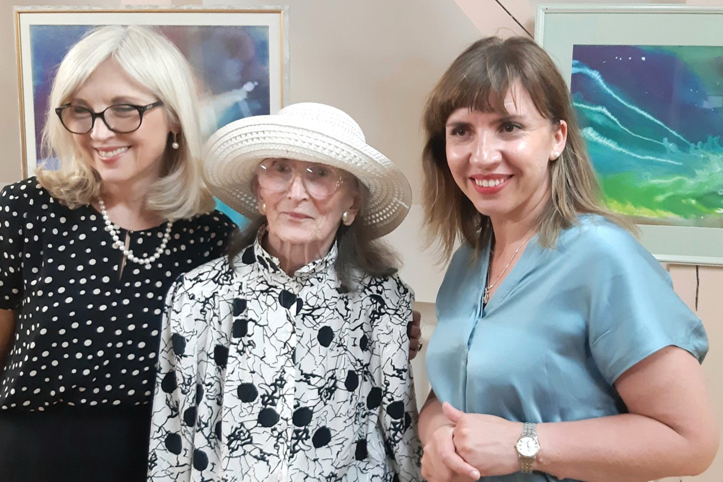 Vyresniosios kartos dailininkė Z.Daugintytė nuliejusi gausybę klasikinių ir abstrakčių akvarelių gamtos motyvais.<br>G.Pilaičio nuotr.