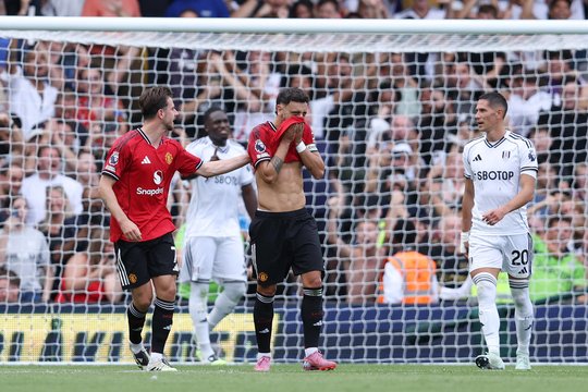 Sezonas naujas, bėdos senos: „Manchester United“ lieka be pergalių naujajame sezone