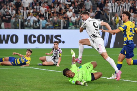 Mažumoje likęs „Juventus“ pergalingai startavo „Serie A“