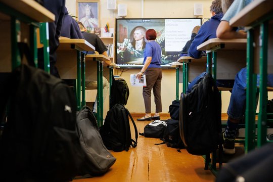 Prieš rugsėjo 1-ąją mokytoja skelbia bado akciją: metė kaltinimus 