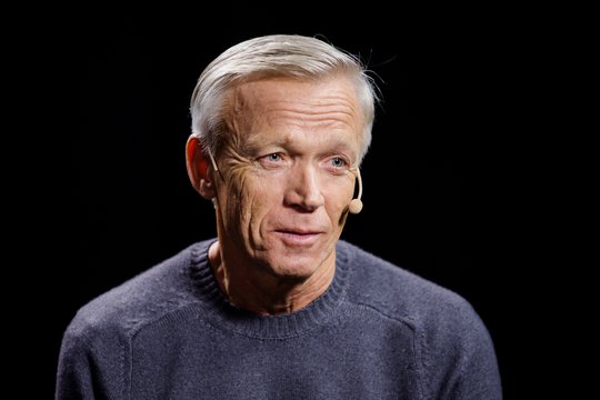 Priekaištus dėl nacionalinio stadiono girdintis A. Avulis priverstas gintis: atsakė, kada baigsis statybos