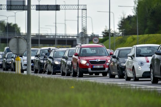 Rugsėjis – sudėtingiausias mėnuo vairuotojams: ką būtina žinoti prieš sėdant už vairo