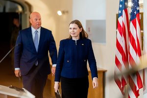 D. Šakalienė JAV ambasadoriui pabrėžė 5-ojo straipsnio svarbą: tai stipriausia atgrasymo priemonė