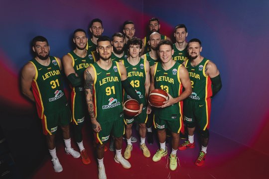 Prieš Europos čempionato startą – Lietuvos vyrų rinktinės fotosesija