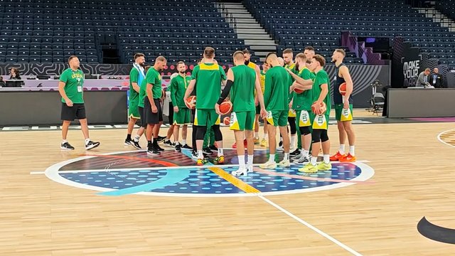 Kovingai nusiteikusi Lietuvos krepšinio rinktinė: užfiksuoti treniruotės vaizdai