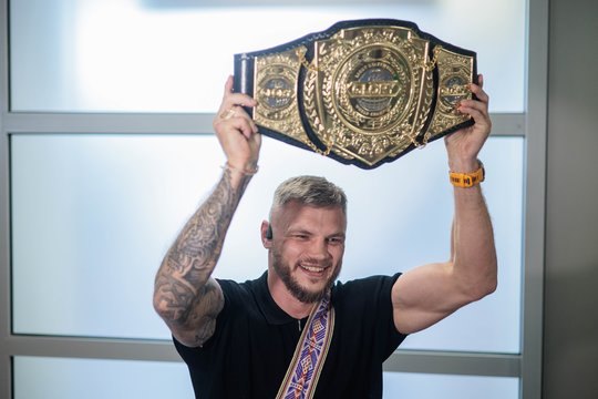 Netikėta žinia: S.Maslobojevui – teigiamas dopingo testas, kovotojas atsisako pasaulio čempiono titulo