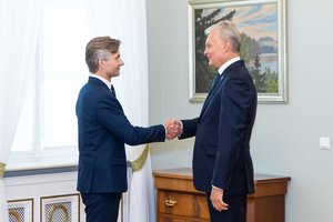 A. Skaisgirytė: prezidentas visapusiškai pasitiki K. Budriu ir mato jį tęsiant pareigas