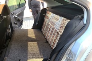Pasieniečiai sučiupo du šalčininkiečius, gabenusius cigaretes automobiliuose specialiai įrengtose slėptuvėse