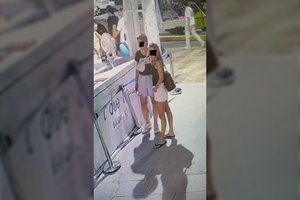 Turistės pabėgo iš restorano nesumokėjusios – tokio įsiutusios savininkės keršto nesitikėjo