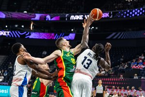 Pirmoji Europos čempionato diena: skirtinga NBA čempionų dalia, netikėta suomių drama ir drebančios lietuvių rankos