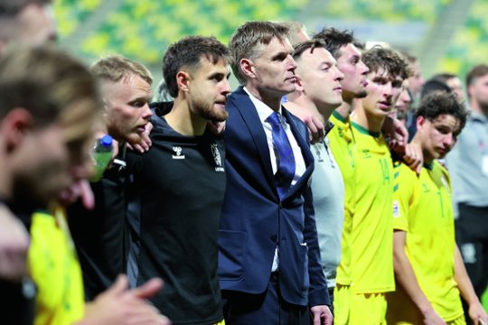Lietuvos futbolo rinktinės treneris E. Jankauskas apsisprendė, su kuo stos į kovą prieš Nyderlandus ir Maltą