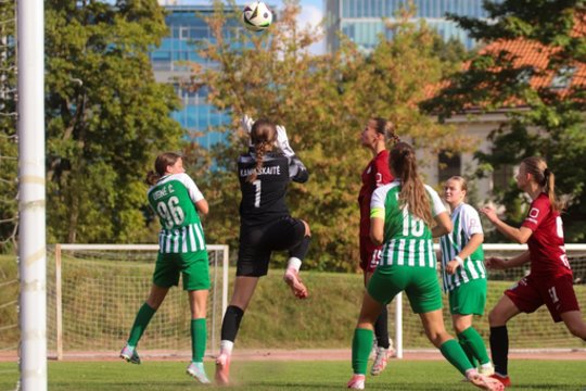 Merginų elitinėje futbolo lygoje rungsis 18 komandų