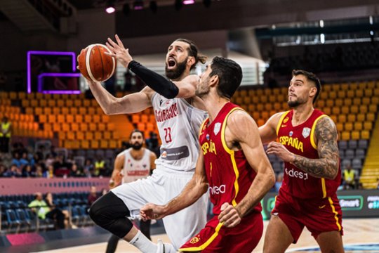 Pirmoji „Eurobasket 2025“ staigmena – visas rungtynes pirmavęs Sakartvelas patiesė Ispaniją