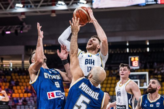 Bosniai užtikrintai susitvarkė su Kipro rinktine