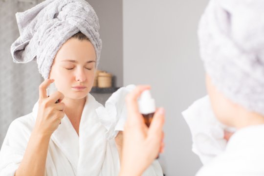 Išsausėjusi veido oda: kaip ja pasirūpinti?