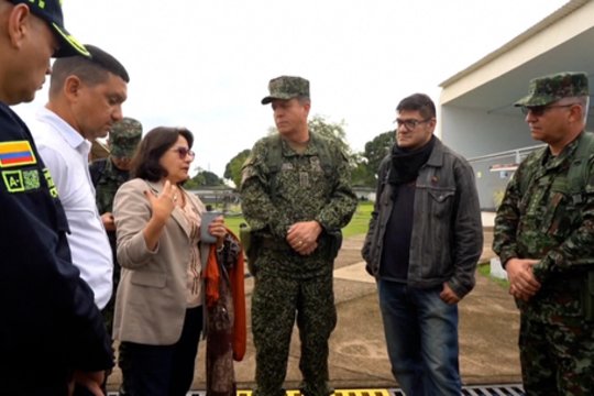 Kolumbijos džiunglėse – ginkluotas išpuolis: po susirėmimų buvo pagrobti dešimtys karių