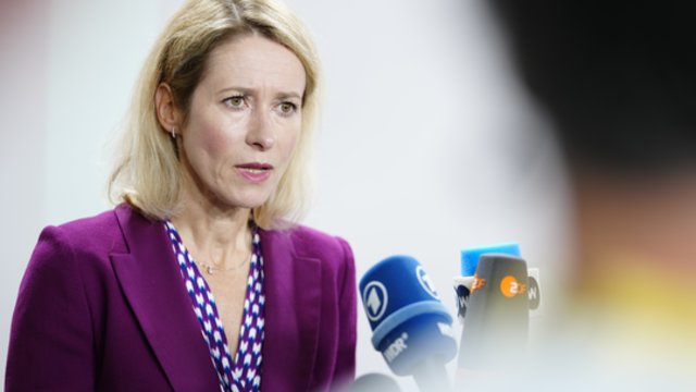 K. Kallas paragino stiprinti sankcijas Rusijai: „V. Putinas tyčiojasi iš pastangų pasiekti taiką“