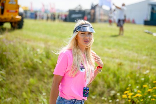 Neblaivi prie „Lamborghini“ vairo įkliuvusi buvusi „Olialia“ pupytė Agnė Barovskė nutraukė tylą