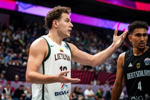 Vokiečių tritaškių lietuje paskendę lietuviai patyrė pirmąjį pralaimėjimą