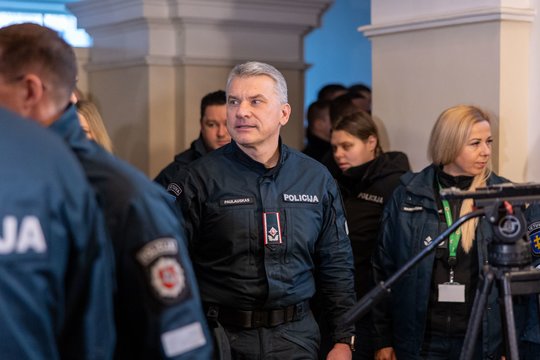 Po žinios apie Rusiją šlovinantį generalinio komisaro pavaduotojos vyrą – A. Paulausko paaiškinimas