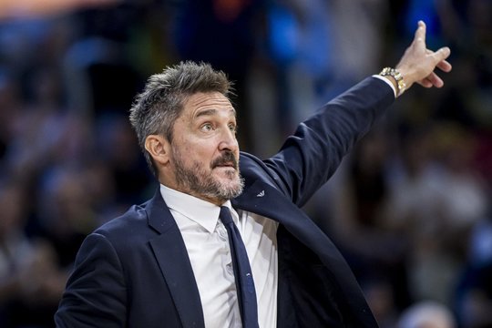 Europos čempionatą ir toliau lydi aistros: iš arenos išvytas Italijos rinktinės treneris