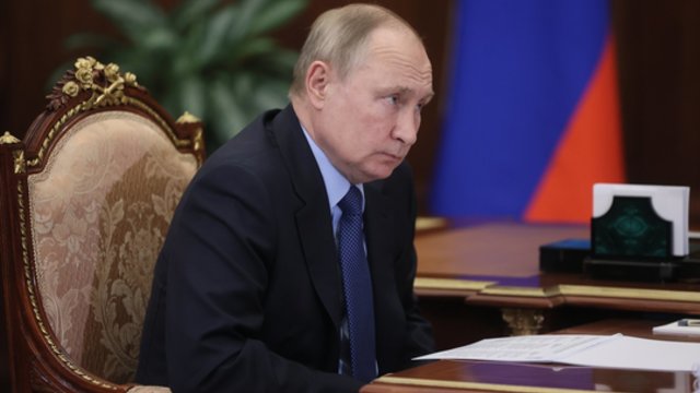 V. Putinas kartoja kaltinimus Vakarams: krizę sukėlė ne Rusijos puolimas Ukrainoje
