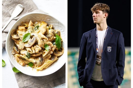 Futbolo rinktinės puolėjas R. Jansonas pravėrė savo šaldytuvo duris ir pasidalino savo firminiu patiekalu