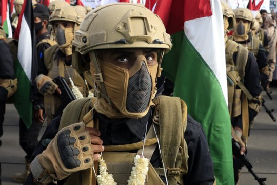 Hučiai prisiėmė atsakomybę už ataką prieš laivą Raudonojoje jūroje