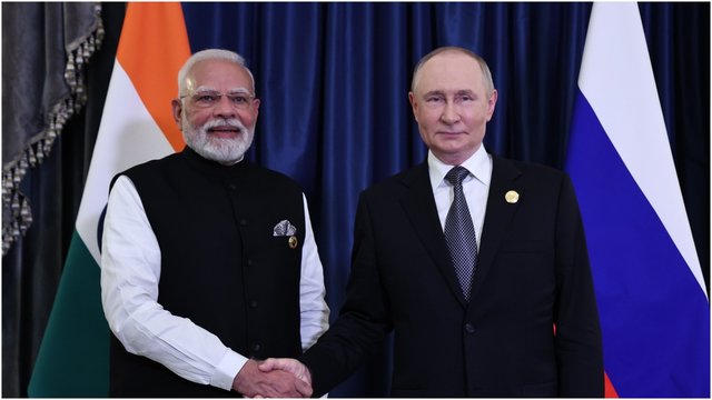 Indijos premjero reikalavimas V. Putinui: ragino nutraukti karą ir susitarti dėl taikos