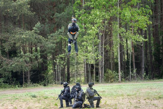 Prasidės pratybų serija: rugsėjo – spalio mėnesiais mokymuose Lietuvoje treniruosis apie 17 tūkstančių karių