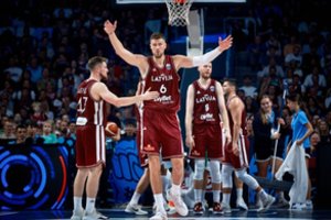 Latvijos krepšininkai išplaukė į atkrintamųjų mačų vandenis – padėjo pergalė prieš portugalus