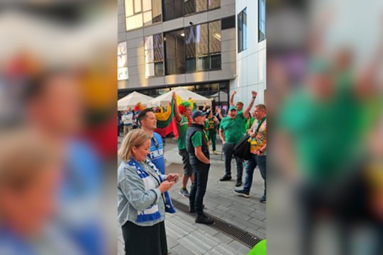 Lietuvos ir Suomijos sirgaliai užkūrė tikrą šventę: skandavo už savo rinktines