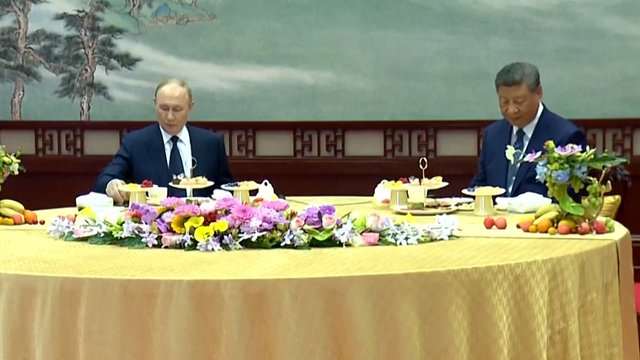 Neoficialūs pokalbiai Xi Jinpingo rezidencijoje: kartu su V. Putinu mėgavosi arbata ir saldėsiais