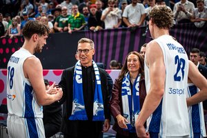 Po pralaimėjimo lietuviams – Suomijos prezidento kalba rūbinėje: „Atsirado keletas šypsenų“