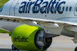 Keleiviams Baltijos šalyse „airBaltic“ suplanavo puokštę naujienų