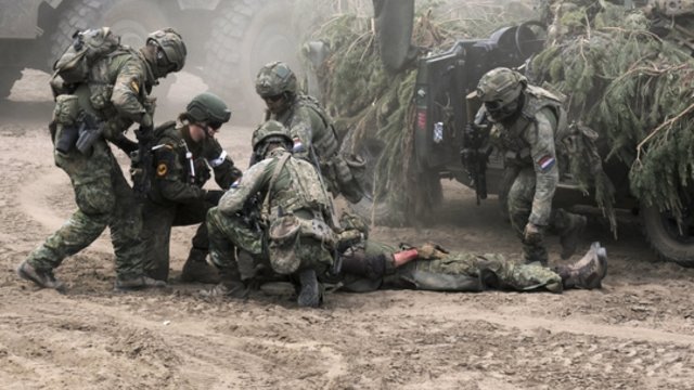 ES rekordiškai didina išlaidas gynybai: suma – įspūdinga