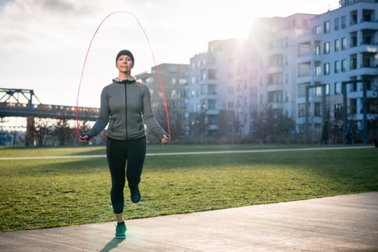 Mokslininkai: vos minutė fizinių pratimų per dieną gali pratęsti gyvenimą keleriems metams