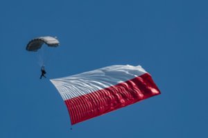 Lenkijoje prasidėjo didelio masto karinės pratybos „Geležinis gynėjas-25“